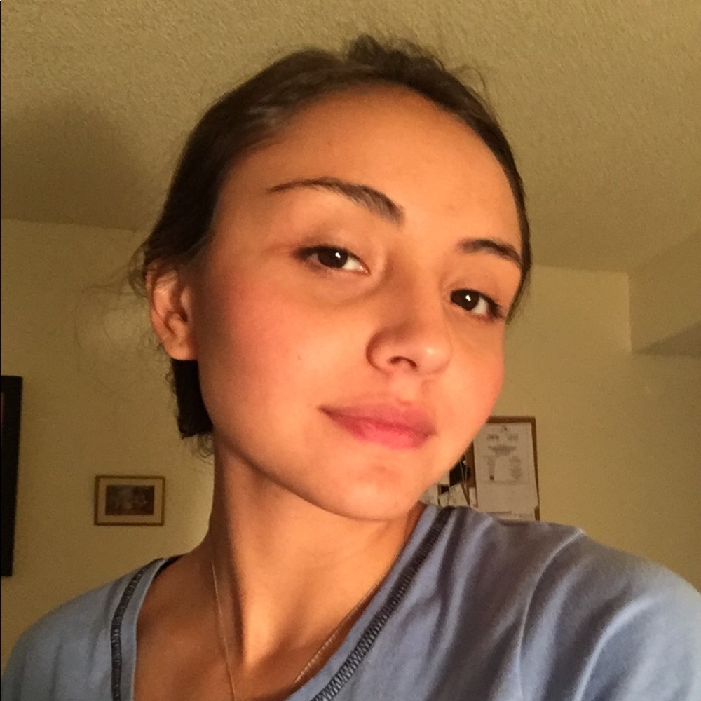 Meet your Posher, Alyssa
